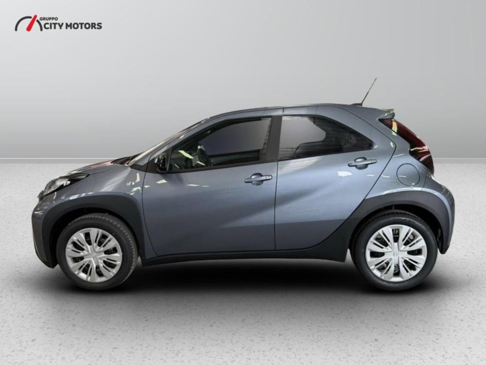 Toyota Aygo X nuova a Monza e Brianza (3)