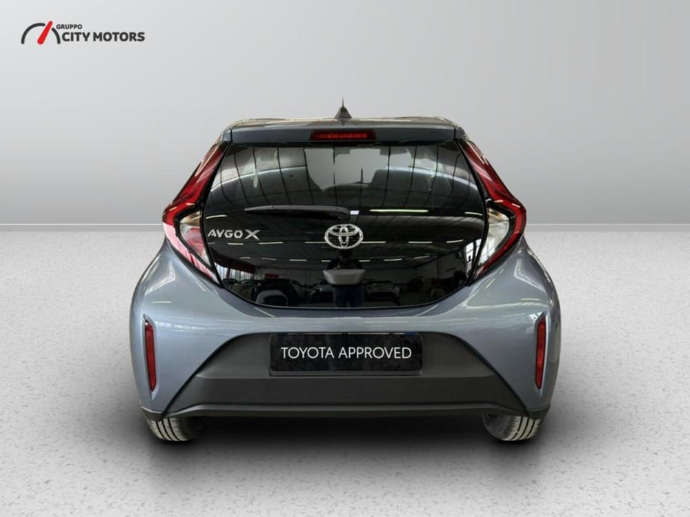 Toyota Aygo X nuova a Monza e Brianza (5)