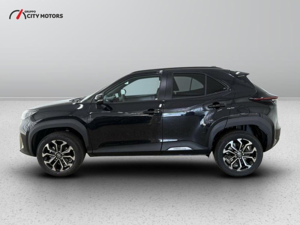 Toyota Yaris Cross nuova a Monza e Brianza (3)