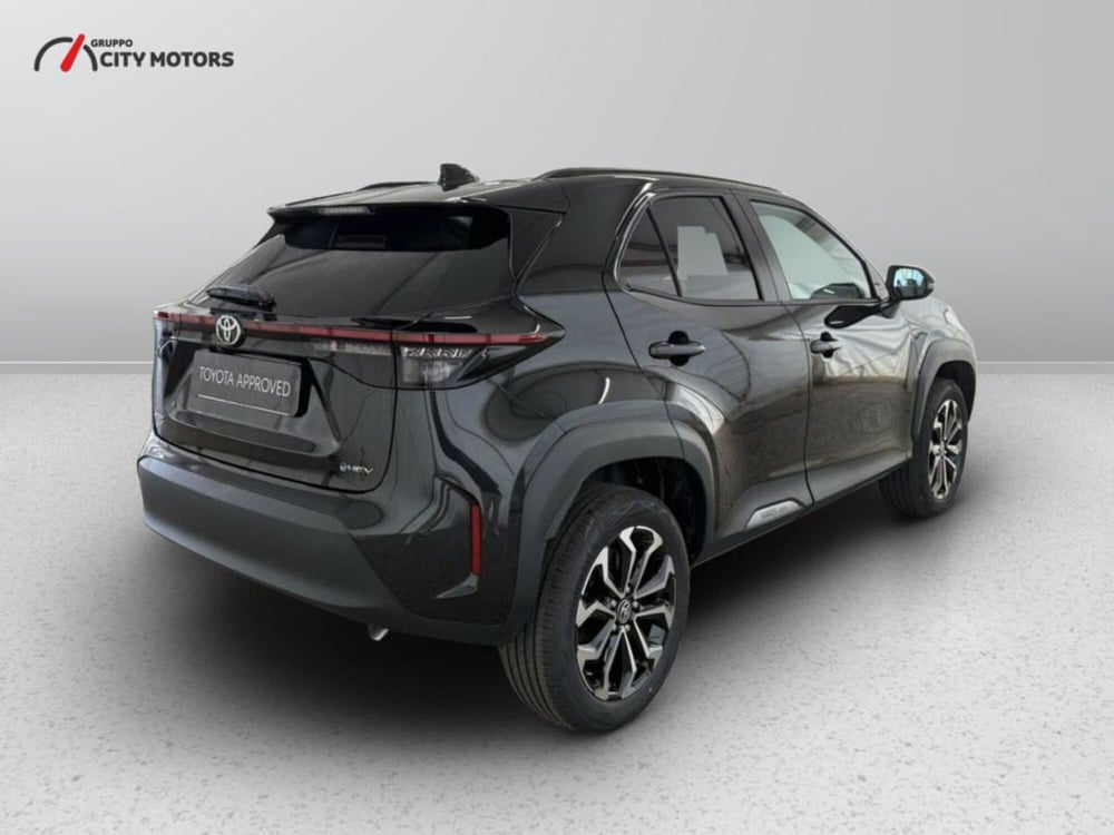 Toyota Yaris Cross nuova a Monza e Brianza (6)