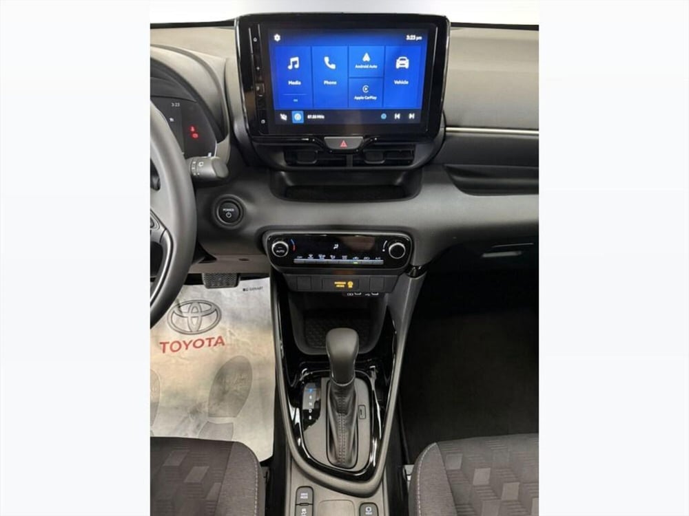 Toyota Yaris Cross nuova a Monza e Brianza (12)