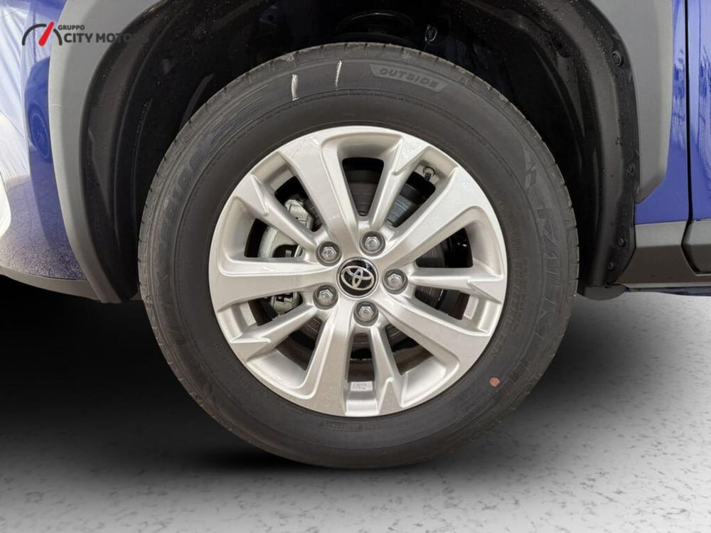 Toyota Yaris Cross nuova a Monza e Brianza (15)