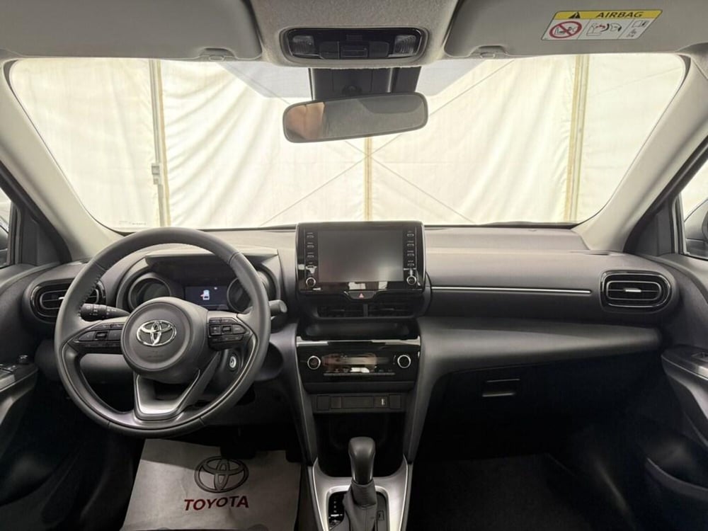 Toyota Yaris Cross nuova a Monza e Brianza (8)