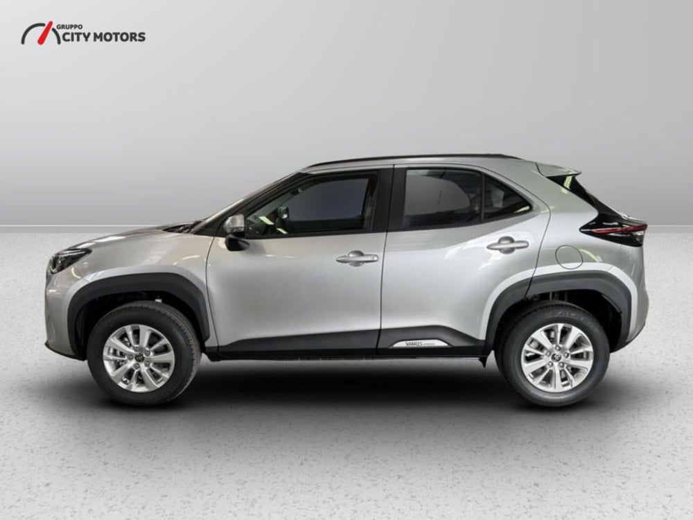 Toyota Yaris Cross nuova a Monza e Brianza (3)