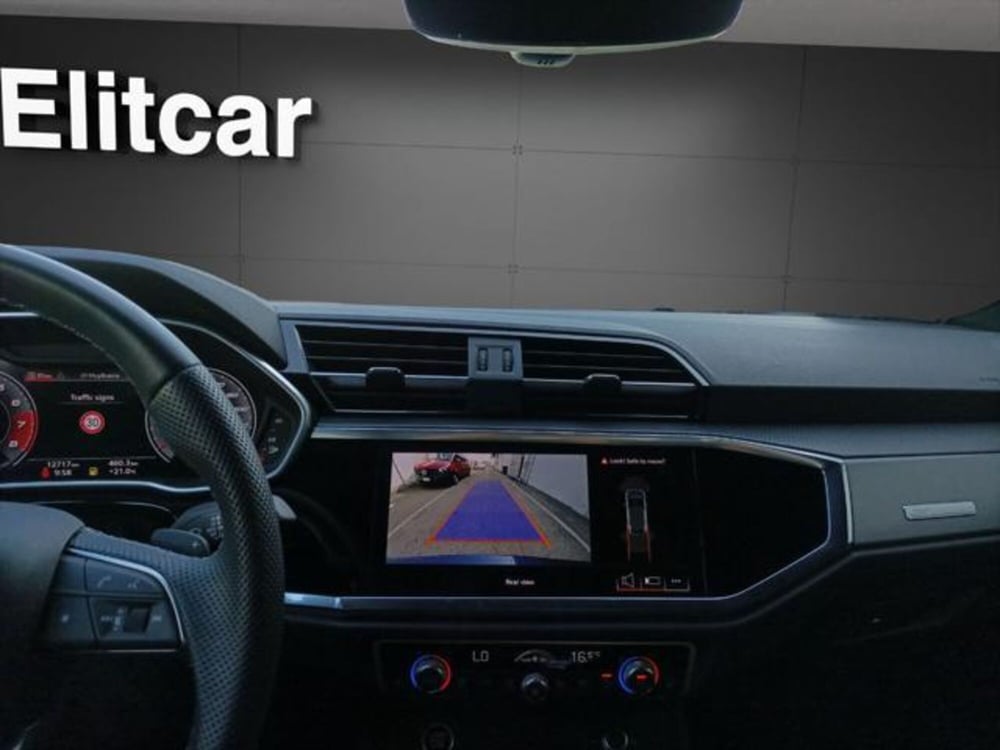 Audi Q3 Sportback usata a Milano (17)