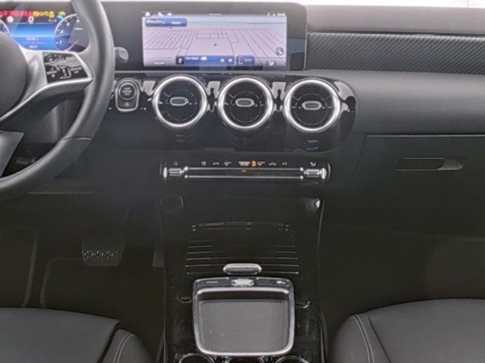 Mercedes-Benz Classe A usata a Milano (8)
