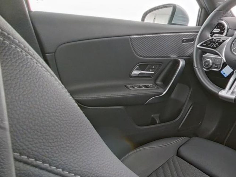 Mercedes-Benz Classe A usata a Milano (9)