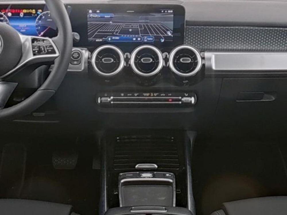 Mercedes-Benz GLB usata a Milano (8)