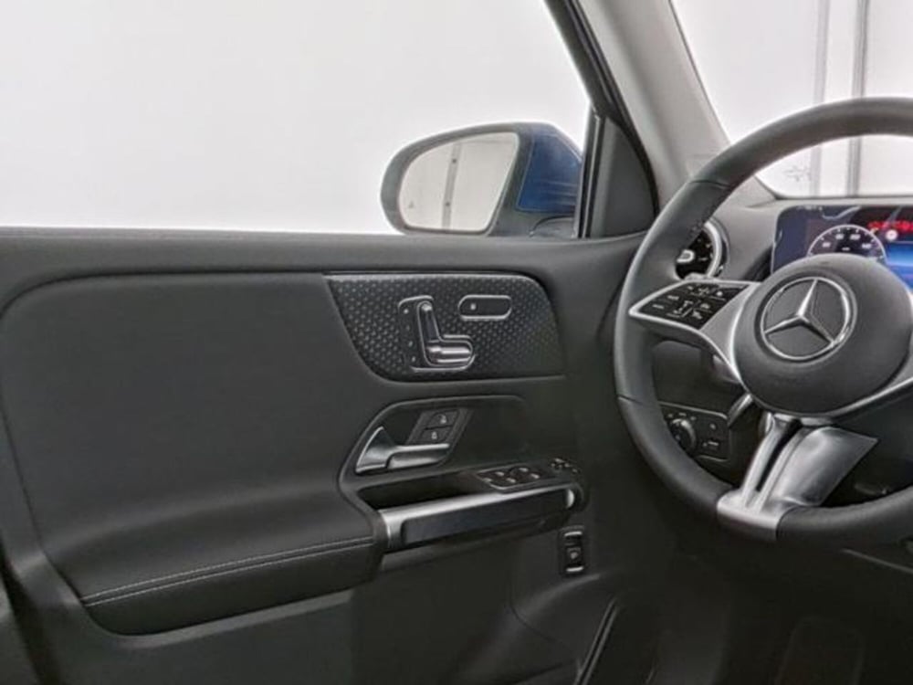Mercedes-Benz GLB usata a Milano (9)