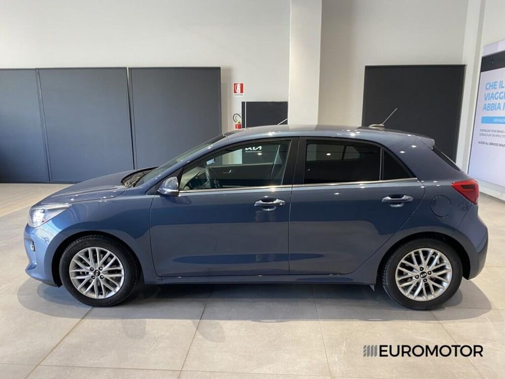 Kia Rio usata a Bari (10)