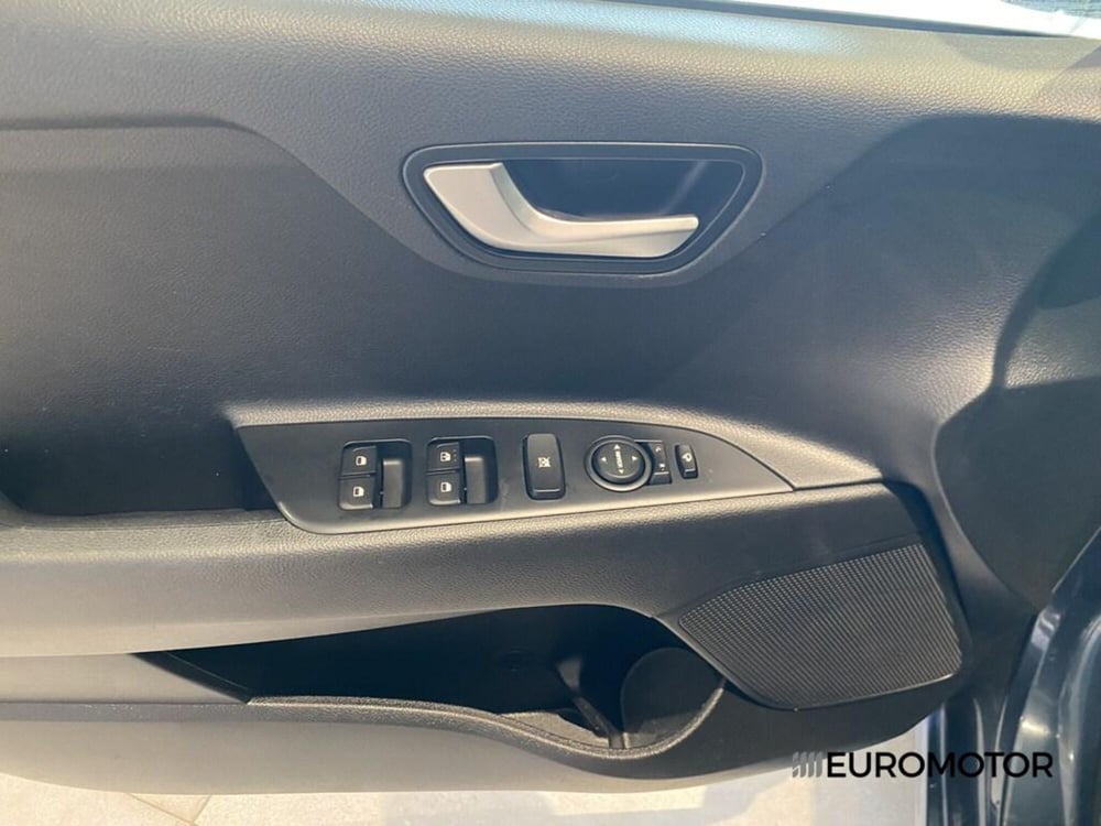 Kia Rio usata a Bari (11)
