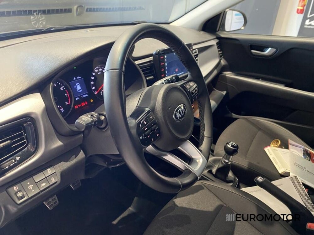 Kia Rio usata a Bari (13)