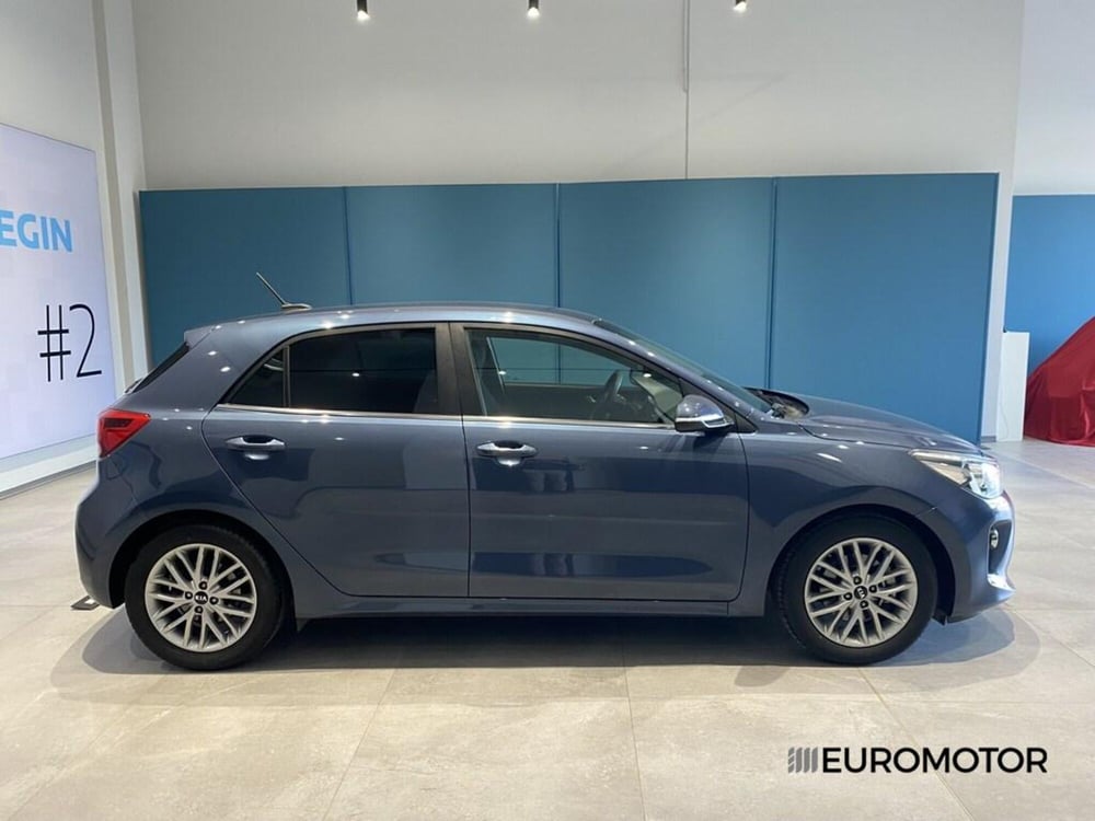 Kia Rio usata a Bari (6)