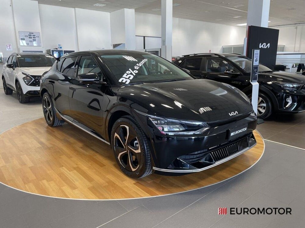 Kia EV6 nuova a Bari (3)