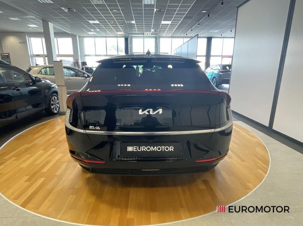 Kia EV6 nuova a Bari (5)