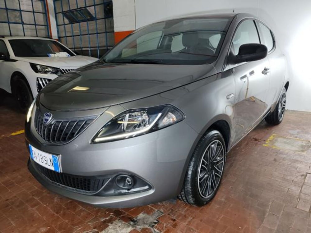 Lancia Ypsilon usata a Torino (3)