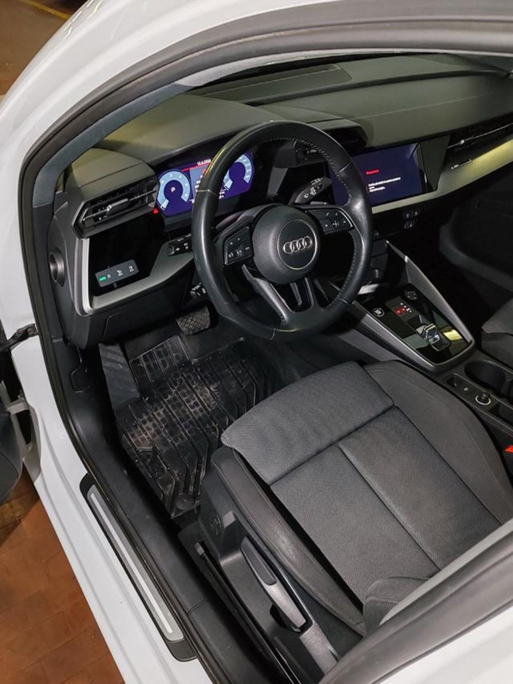 Audi A3 Sportback usata a Torino (8)