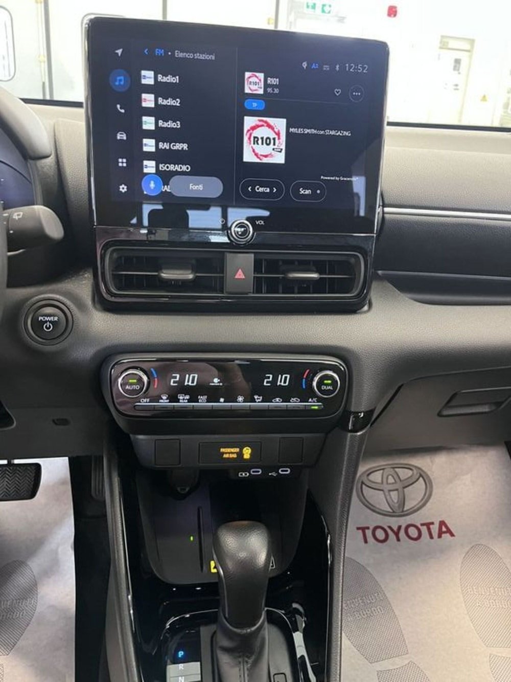 Toyota Yaris usata a Prato (12)