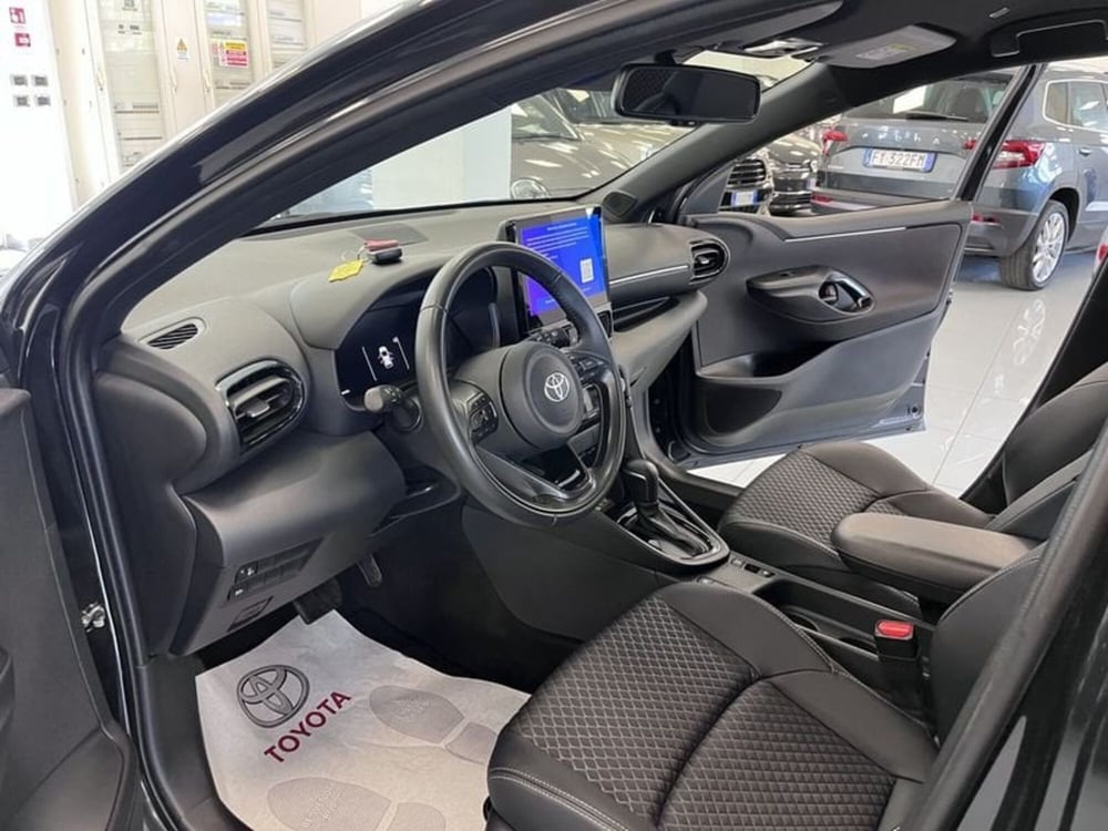 Toyota Yaris usata a Prato (8)
