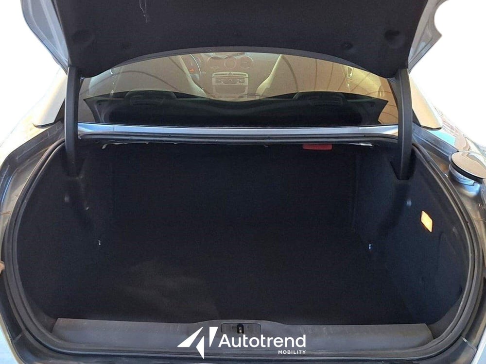 Peugeot RCZ usata a Bari (12)