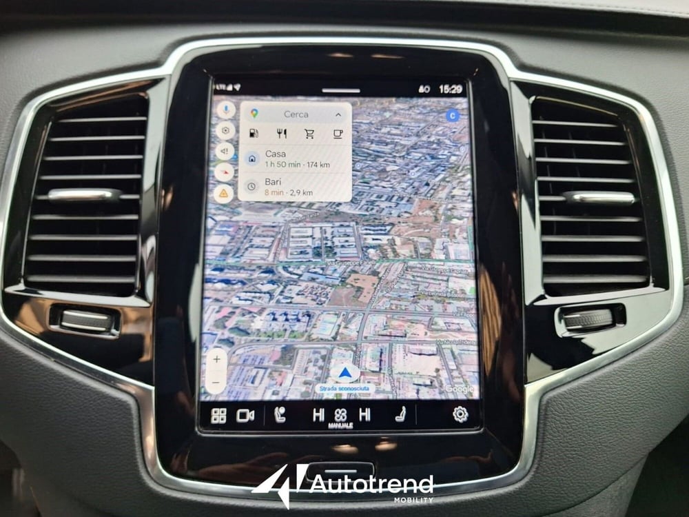 Volvo XC90 usata a Bari (11)