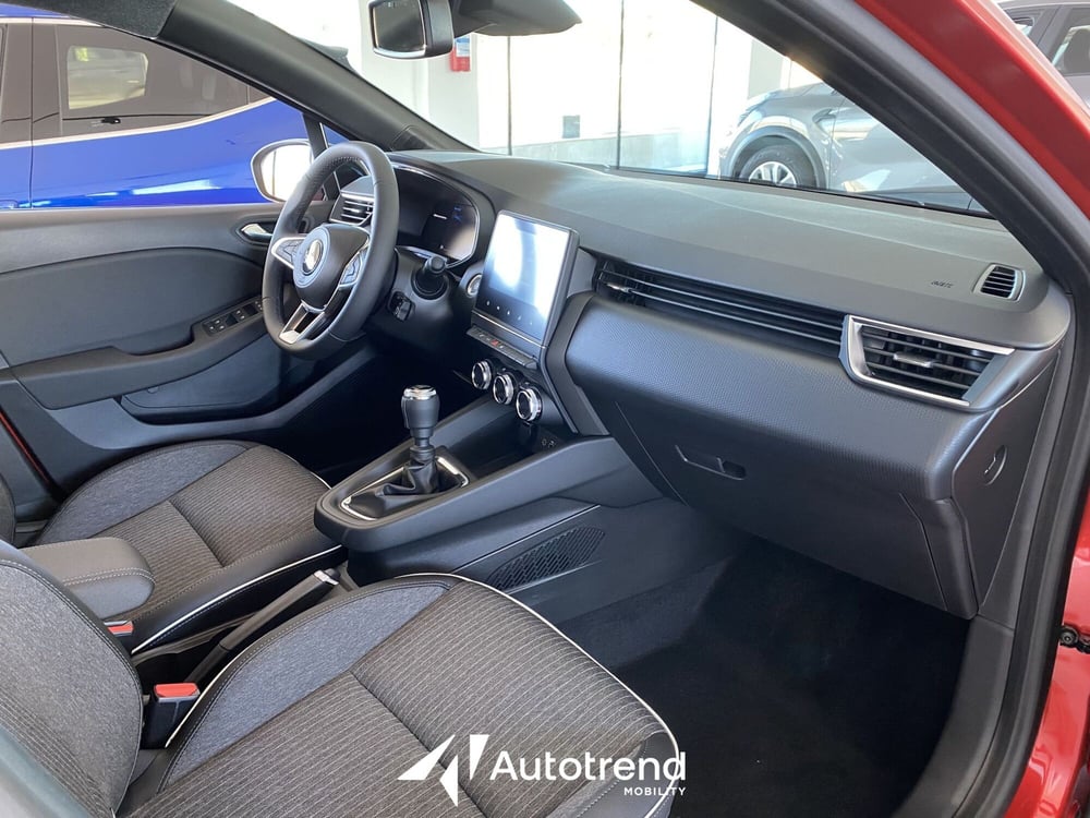 Mitsubishi Colt nuova a Bari (7)