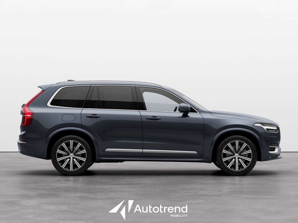 Volvo XC90 nuova a Bari (5)