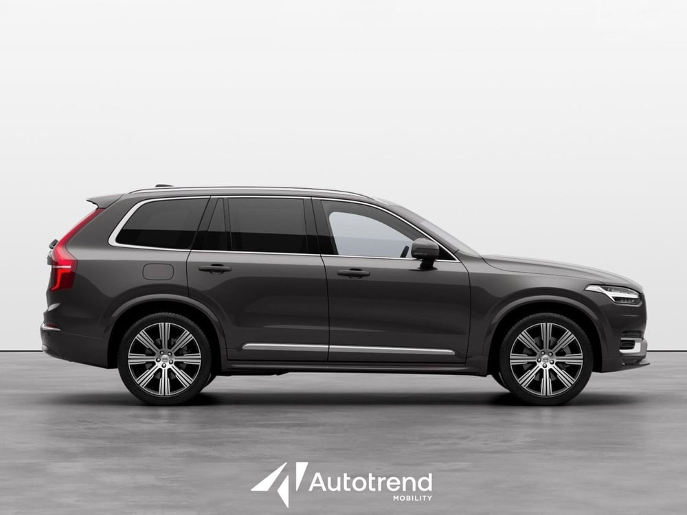Volvo XC90 nuova a Bari (5)