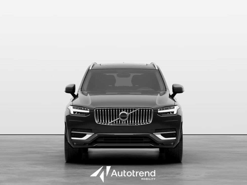Volvo XC90 nuova a Bari (6)