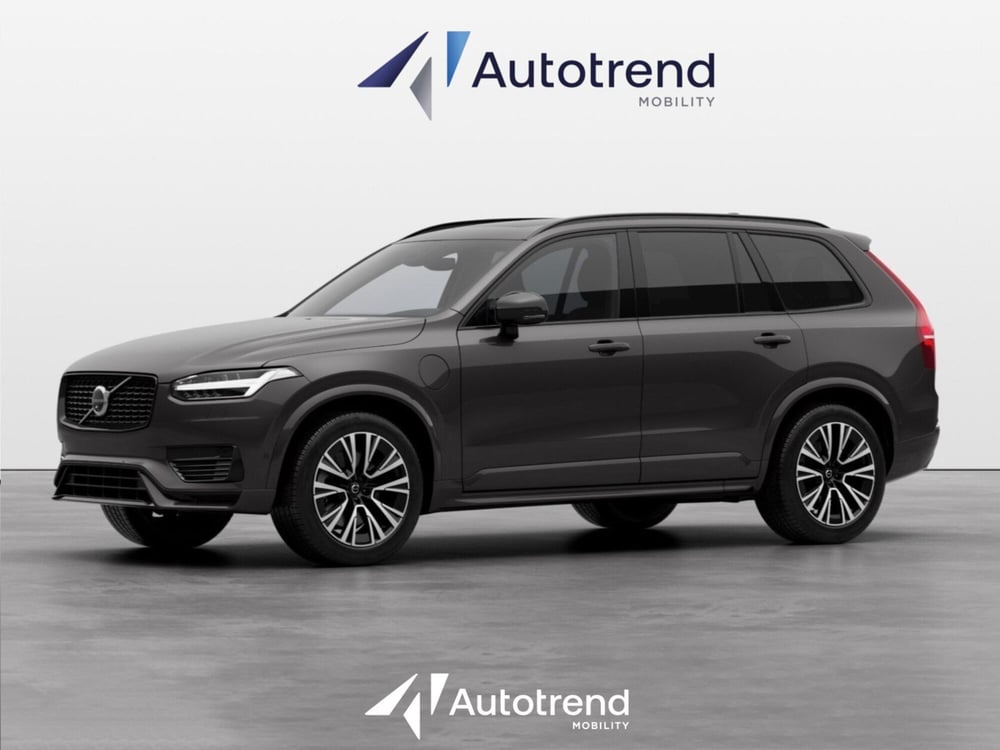 Volvo XC90 nuova a Bari