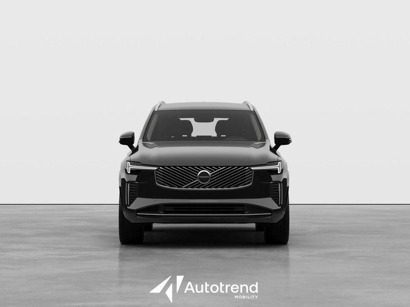 Volvo XC90 nuova a Bari (3)
