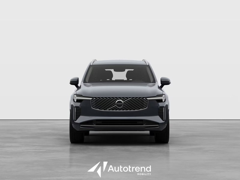 Volvo XC90 nuova a Bari (3)
