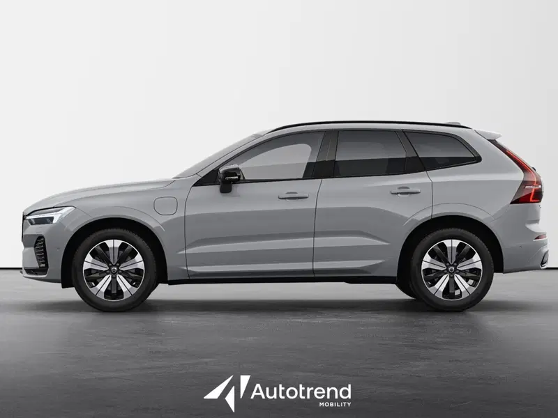 Volvo XC60 nuova a Bari (2)