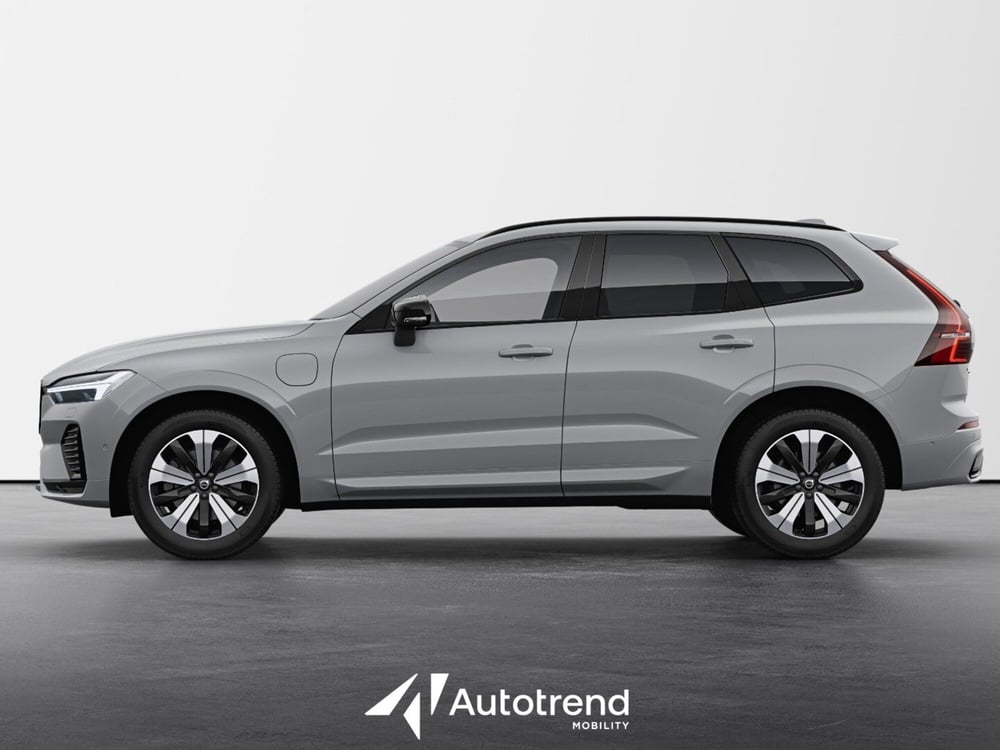 Volvo XC60 nuova a Bari (2)