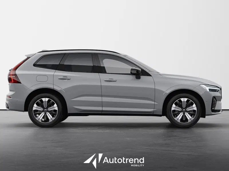 Volvo XC60 nuova a Bari (5)