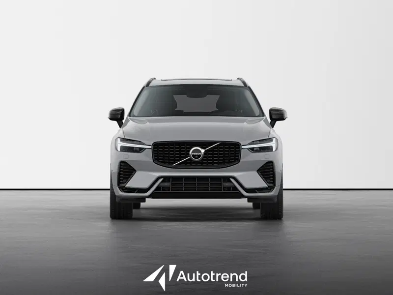 Volvo XC60 nuova a Bari (6)