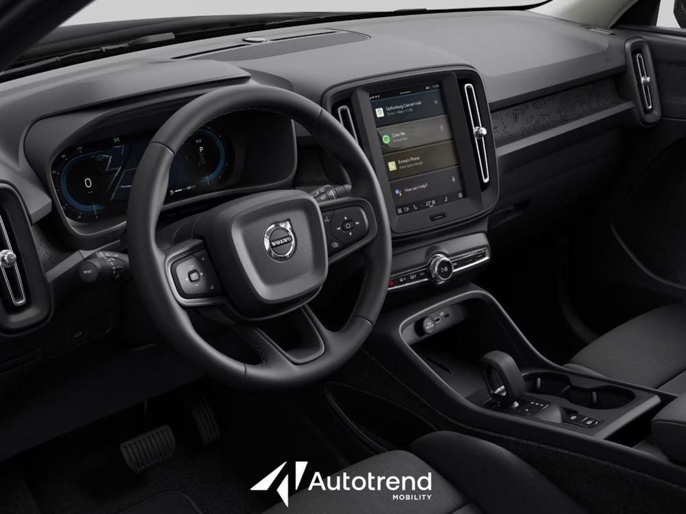Volvo XC40 nuova a Bari (9)