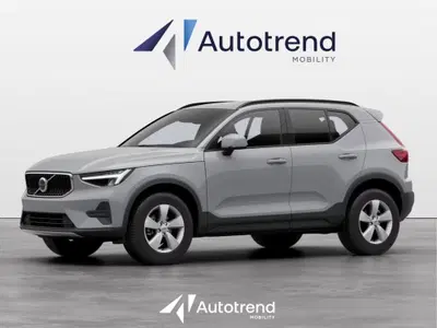 Volvo XC40 B3 automatico Essential nuova a Bari