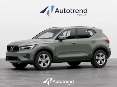 Volvo XC40 B3 automatico Core N1 nuova a Bari