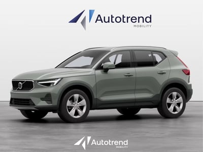 Volvo XC40 B3 automatico Core N1 nuova a Bari