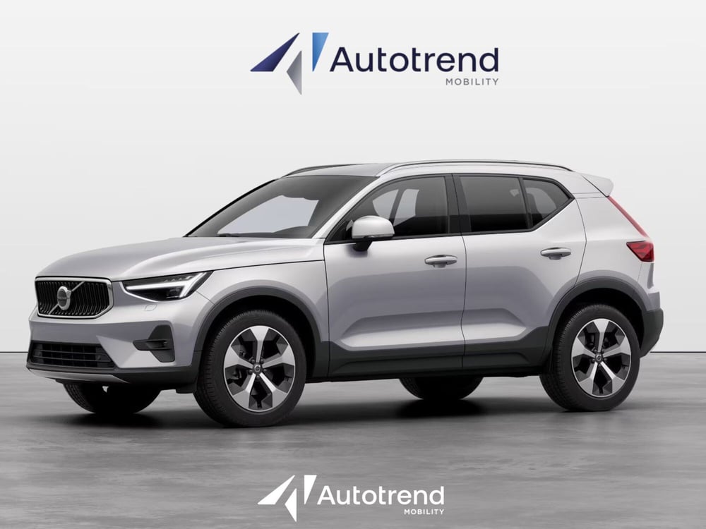 Volvo XC40 nuova a Bari