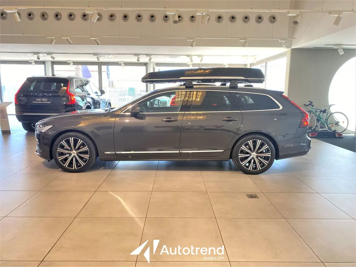 Volvo V90 nuova a Bari (5)