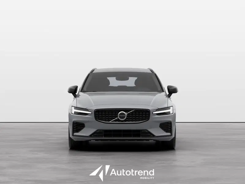 Volvo V60 nuova a Bari (3)