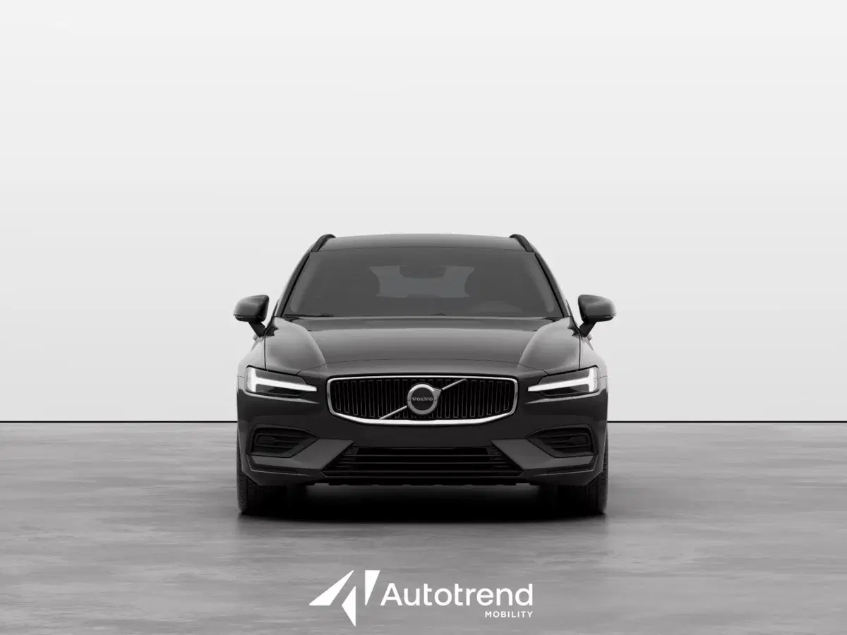 Volvo V60 nuova a Bari (2)