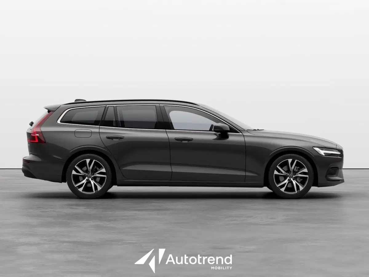Volvo V60 nuova a Bari (4)