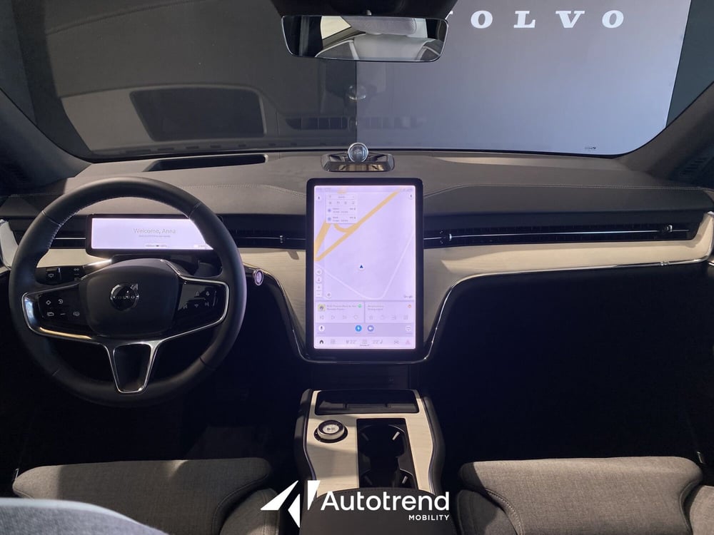 Volvo EX90 nuova a Bari (12)