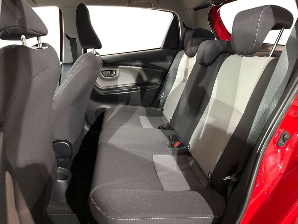 Toyota Yaris usata a Lecco (13)