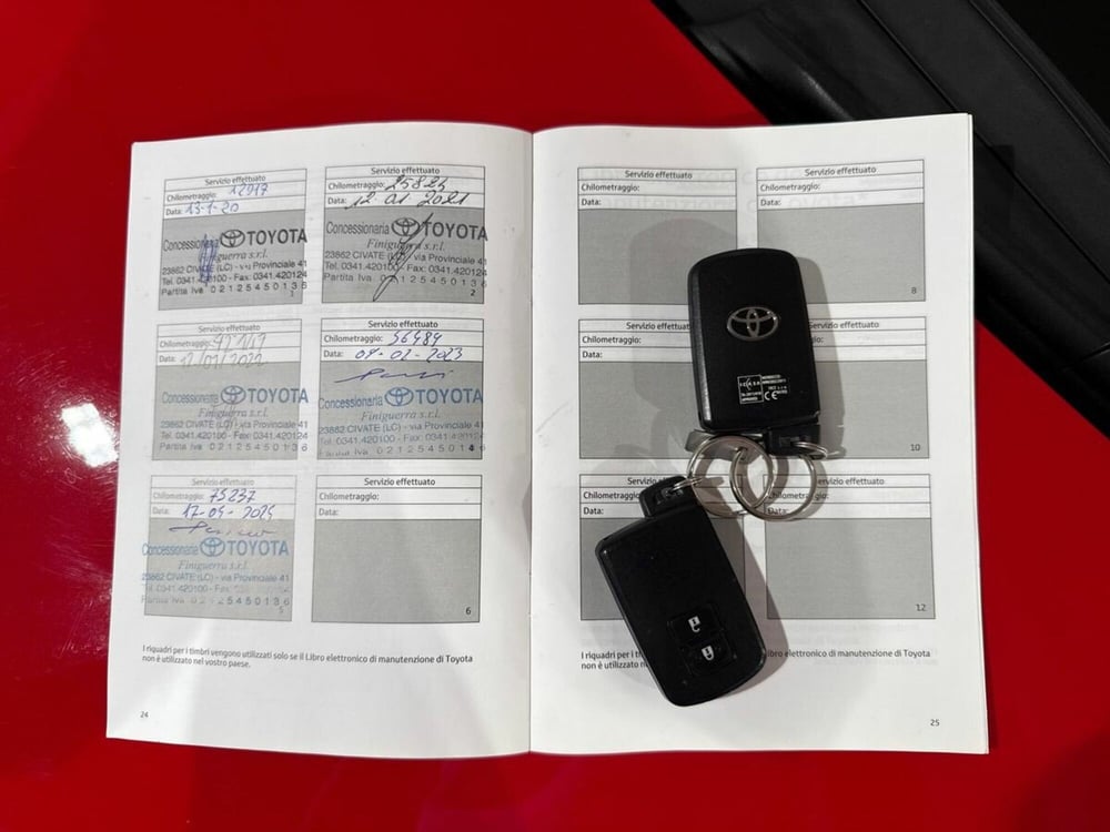 Toyota Yaris usata a Lecco (15)