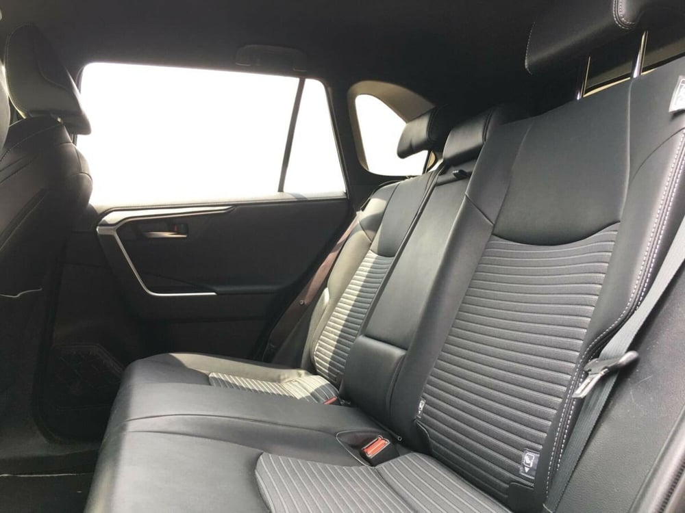 Toyota Rav4 usata a Lecco (12)