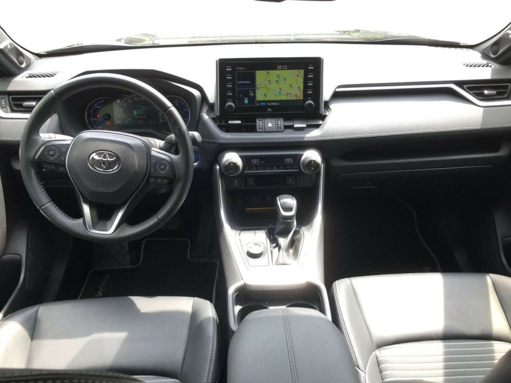 Toyota Rav4 usata a Lecco (9)
